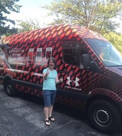 Packet pick-up at Timonium with the Under Armour van.
